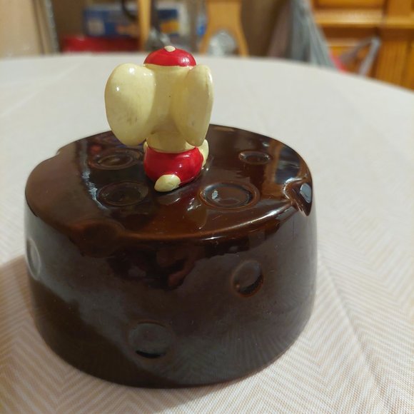 Vintage 1960's Brown Cheese dish with mouse lid - Picture 7 of 7